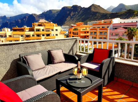 Apartment with 2 bedrooms in Puerto de Santiago with wonderful mountain view furnished terrace and WiFi 900 m from the beach